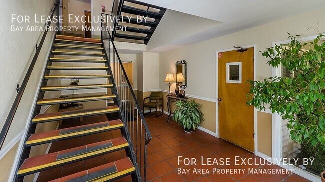 Foto del edificio - Bright and Spacious 1BR/1BA apartment, Top...
