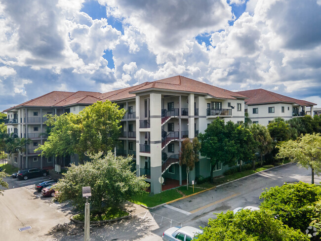 Foto del edificio - Riverside Villas at Coral Springs