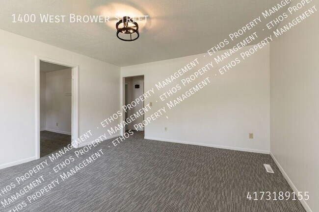 Building Photo - 1400 W Brower St