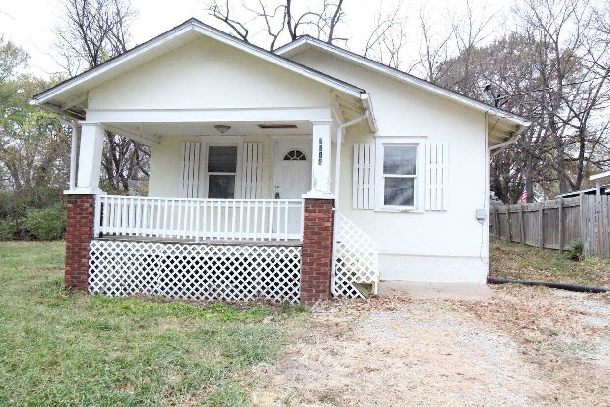 3 Bedroom 1.5 Bath Home In Kansas City Kansas House Rental in Kansas