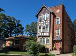 Building Photo - 3434 Arden Ave
