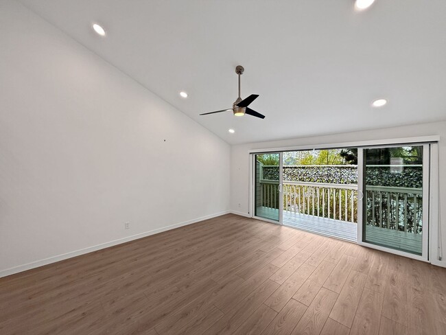 Building Photo - 3B/2BA Home in Encinitas Now Available for...