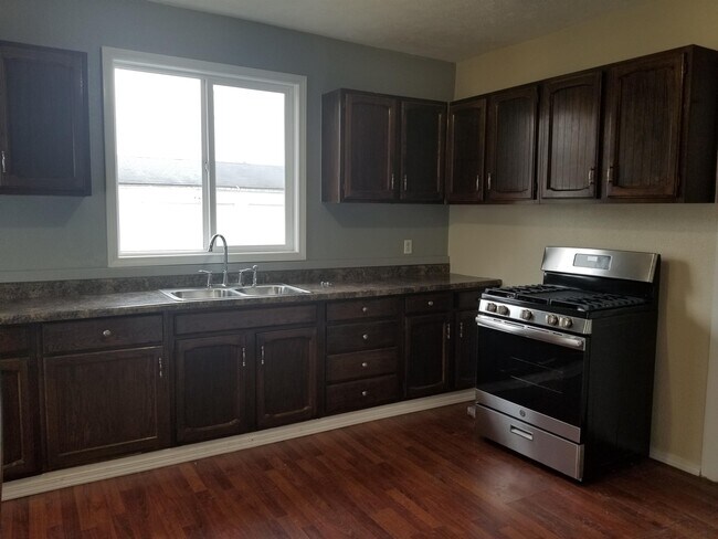 Foto del edificio - 713 W Spraker St