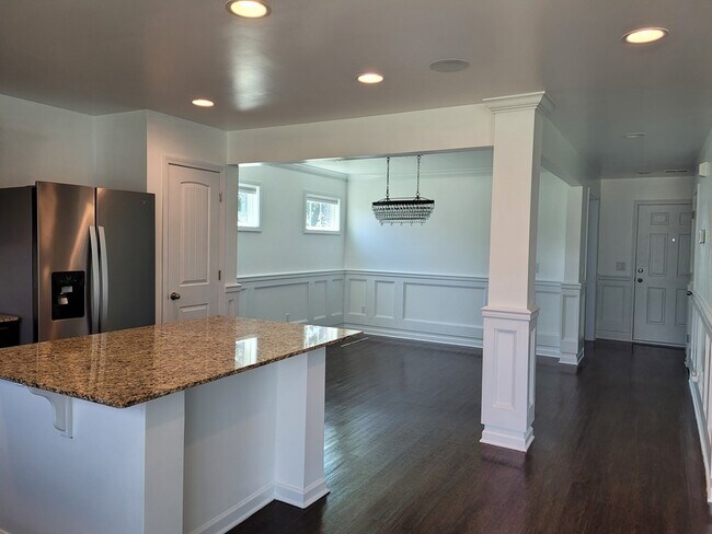 Building Photo - 1731 Trevino Dr