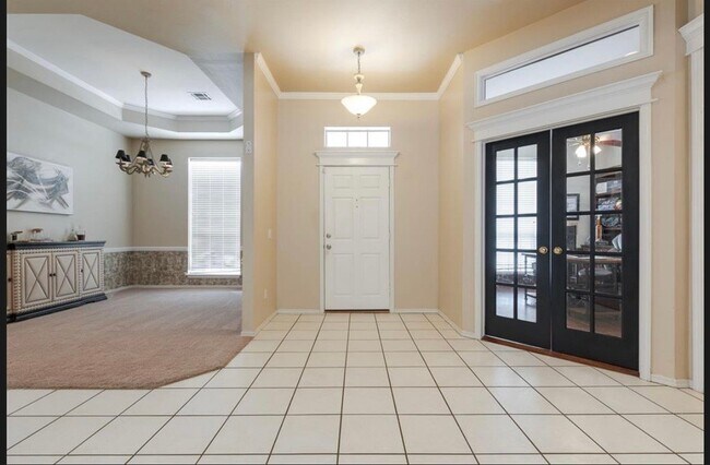 Foto del edificio - 12700 Sutton Hill Rd