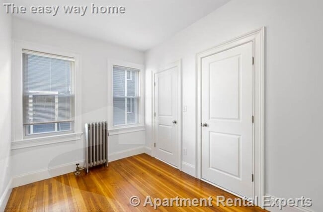 Photo - 122 Columbia St Apartment