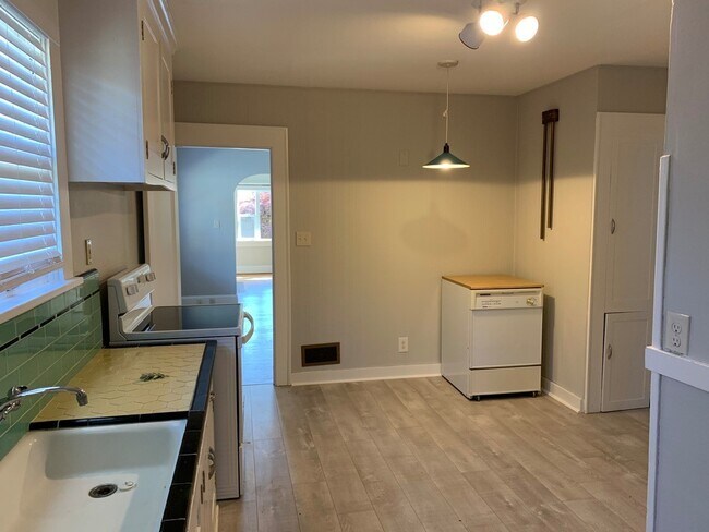 Foto del edificio - 2bed/1 Bath Bungalow in Rose City/Alameda