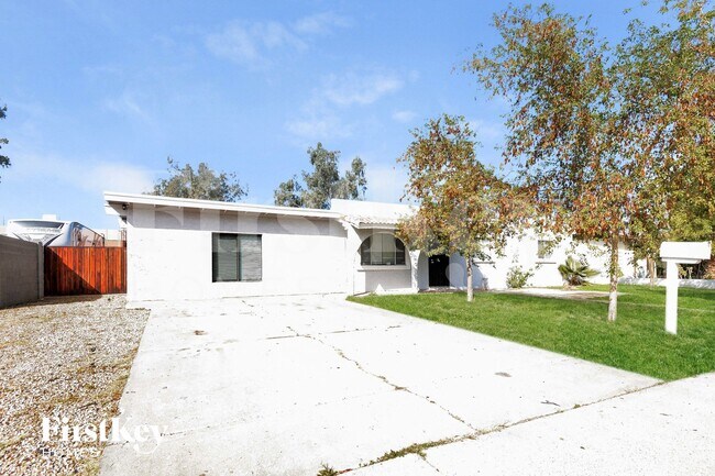 Foto del edificio - 18216 N 24th Dr