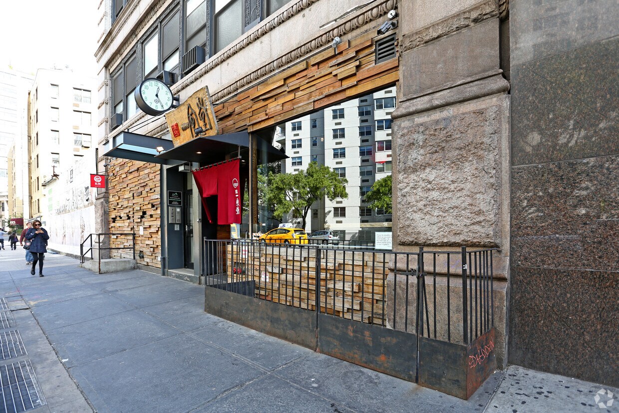 Foto del edificio - 65 Fourth Ave