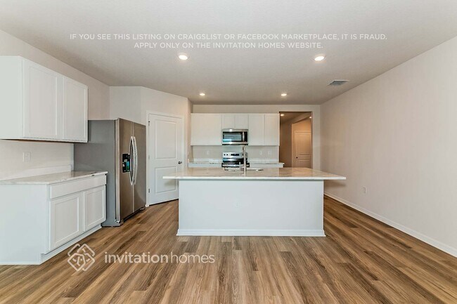 Building Photo - 18120 Canopy Pl