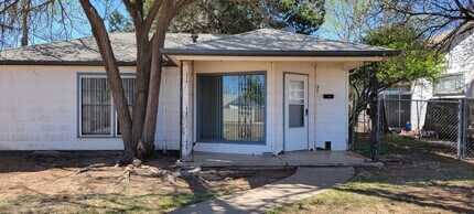 Building Photo - 401-401-401-402 16th St