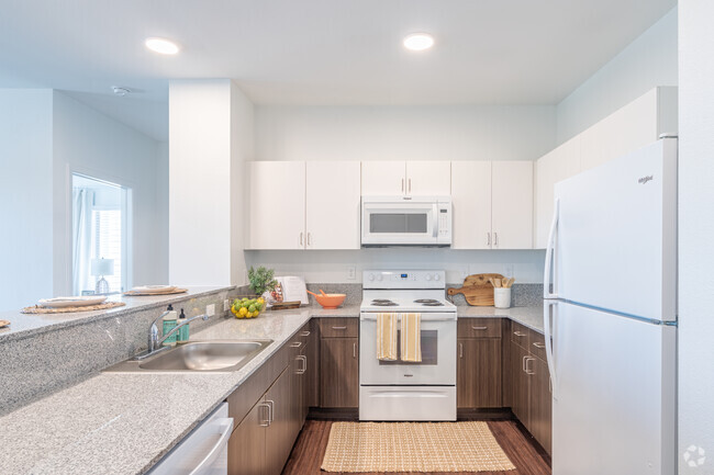 2BR, 2BA - 1064SF - Avenue J