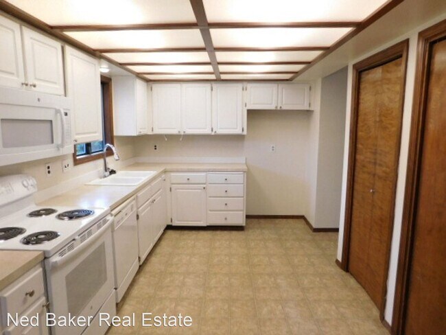 Building Photo - 3 br, 2 bath House - 4215 Snoopy Ct NE