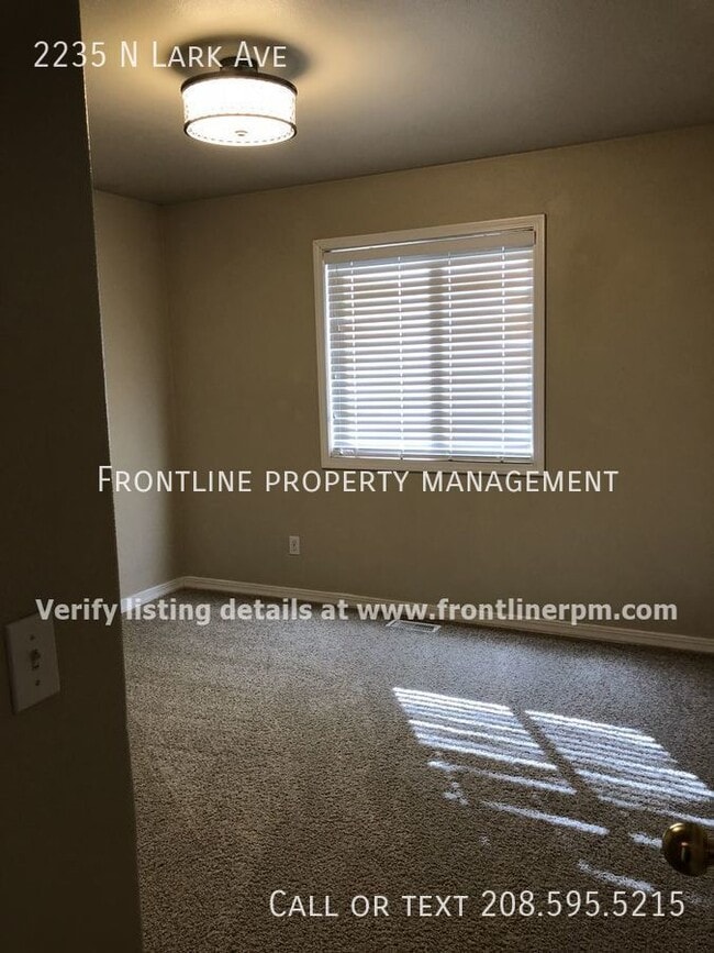 Foto del edificio - 2235 N Lark Ave