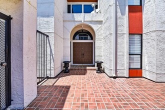 Building Photo - 1535 Potomac Dr