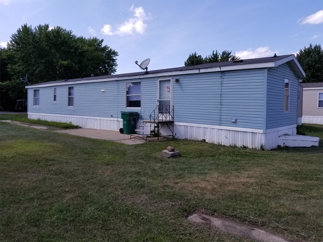 Primary Photo - 535 Eastgate Dr