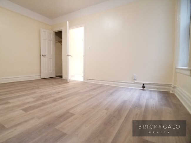 Foto del edificio - 1710 Carroll St