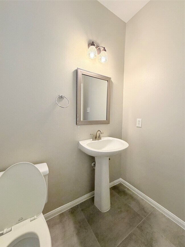 Foto del edificio - 5730 Landon Creek Ln