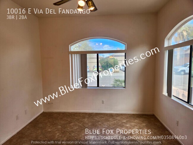 Building Photo - 10016 E Via Del Fandango