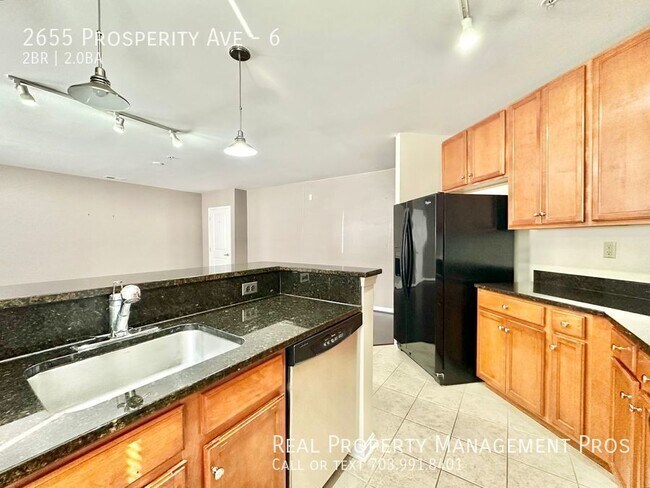 Foto del edificio - 2655 Prosperity Ave