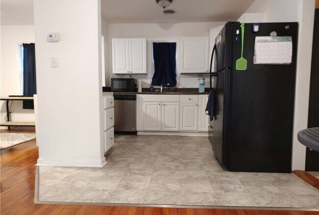 Foto del edificio - 1107 W Cawson St