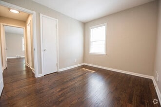 Building Photo - 5976 Hodgman Dr