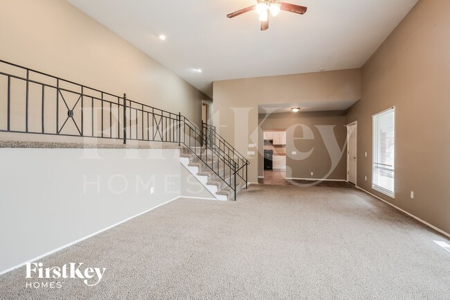 Foto del edificio - 844 Townhouse Ln