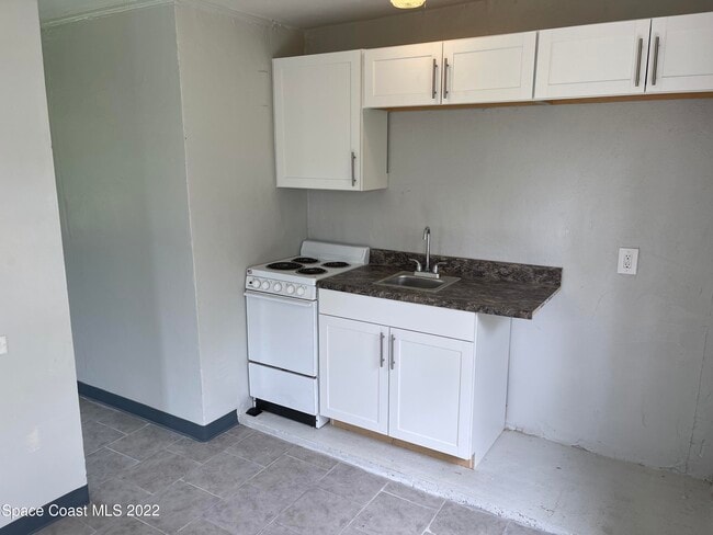 Building Photo - 1628 Sue Dr