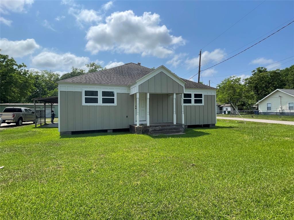Primary Photo - 817 N Valderas St