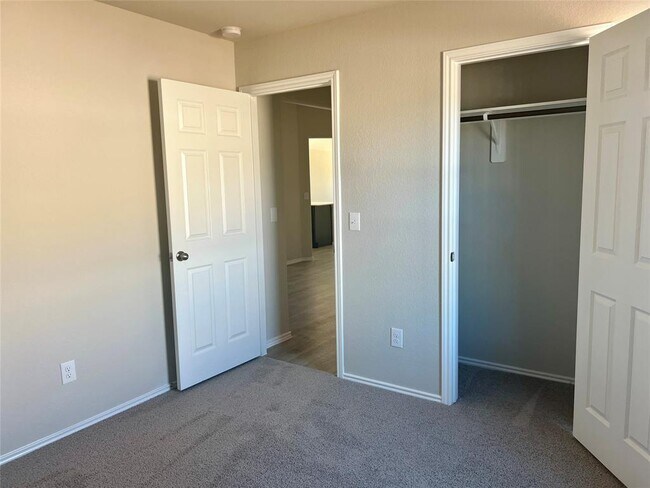 Building Photo - 160 Ashe Juniper Way