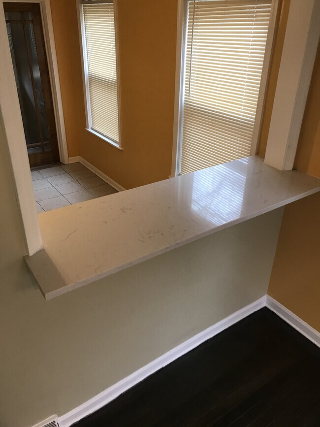 Building Photo - 142 PL