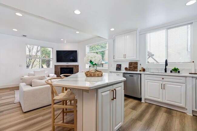 Foto del edificio - 415 W Regent St