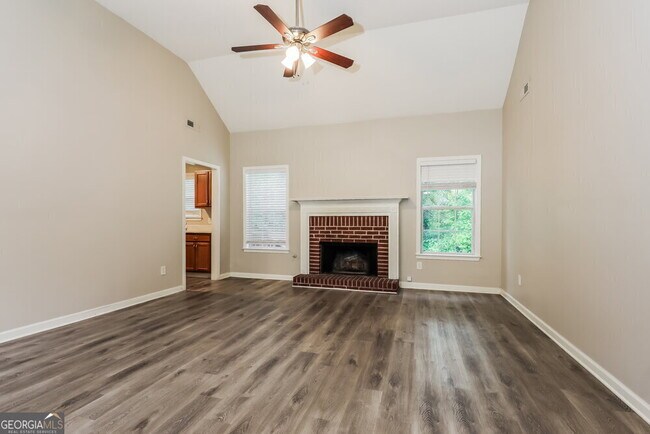 Building Photo - 10990 Knotty Pine Pl