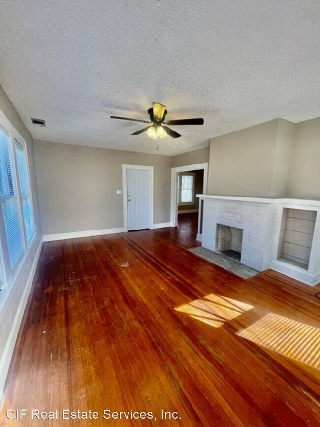 Building Photo - 2 br, 1 bath House - 2306 A Sanger Ave