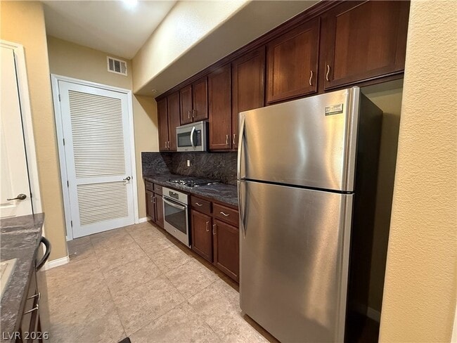 Building Photo - 68 E Serene Ave