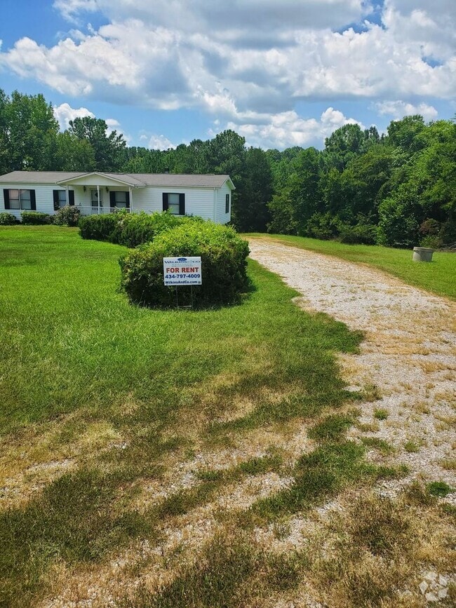 Building Photo - 563 Golden Ln