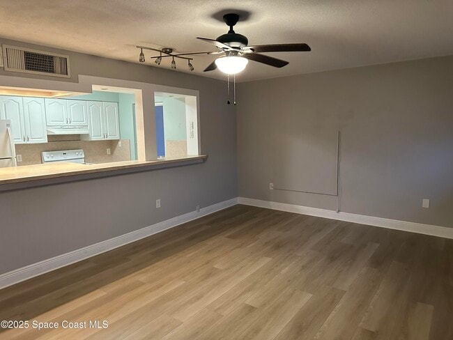 Foto del edificio - 8401 N Atlantic Ave