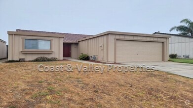 Building Photo - 746 Leese Dr