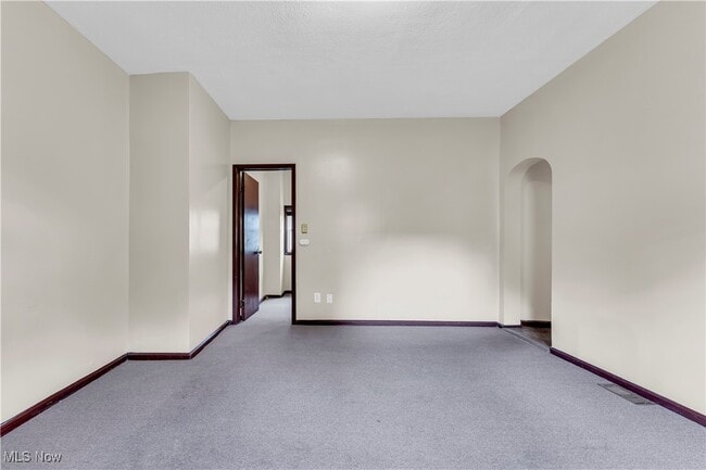 Building Photo - 1873 W 47th St