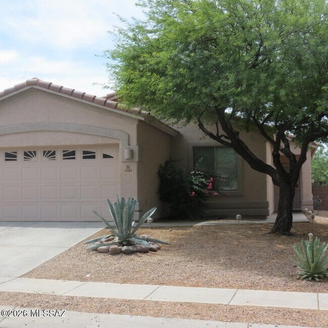 Foto del edificio - 5569 W Crimson Bluff Dr