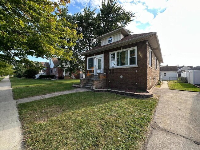 Foto del edificio - 2123 Davis Ave