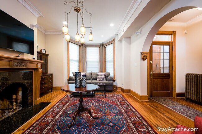 Foto del edificio - 619 N Carolina Ave SE