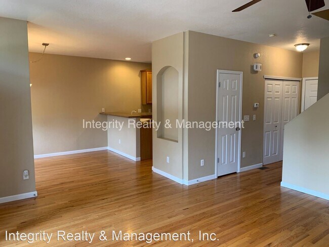 Building Photo - 4 br, 2.5 bath House - 4014 Nordland Trl