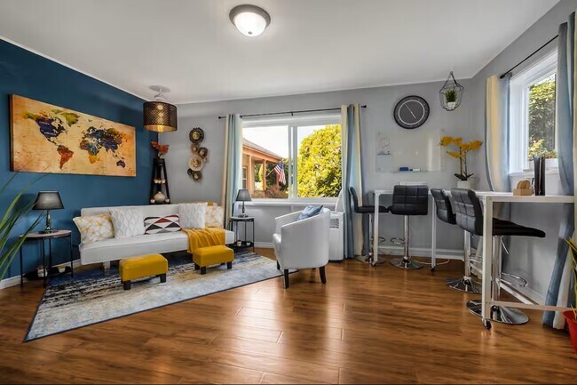 Foto del edificio - 607 Morris Ave S
