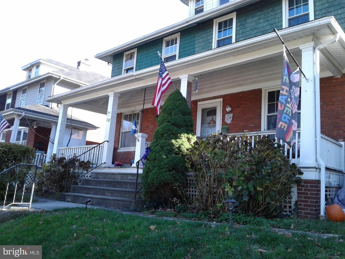 1132 Stirling St, Coatesville, PA 19320 House Rental in Coatesville