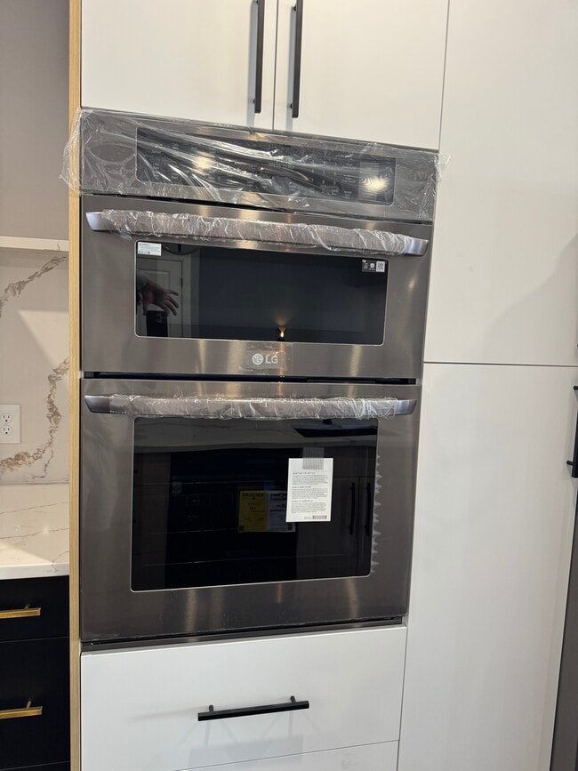 Building Photo - 3116 Dobson St