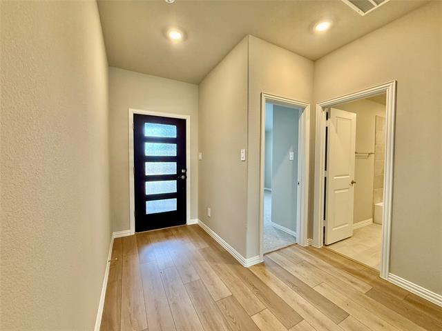 Foto del edificio - 2104 Rannoch St