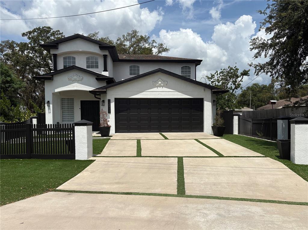 Primary Photo - 12912 Forest Hills Dr