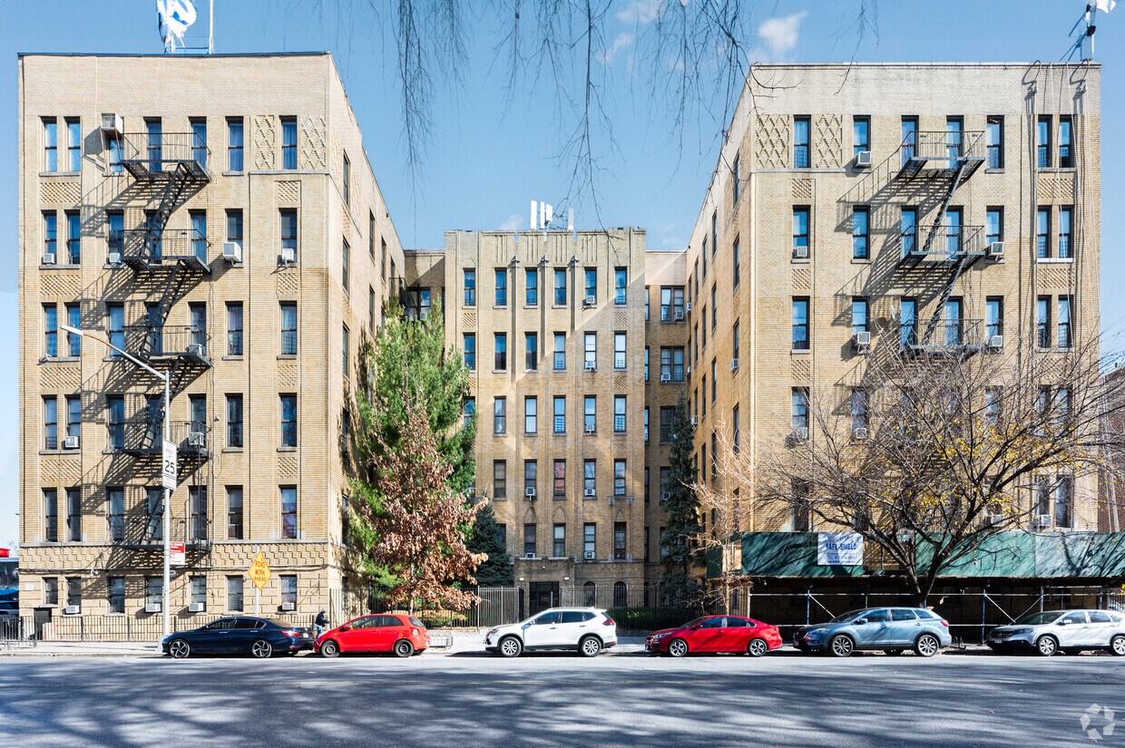 Building Photo - Herold Park