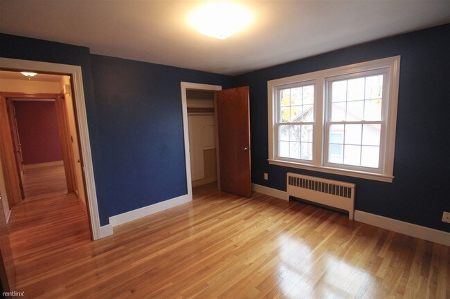 Foto del edificio - 2 br, 1 bath  - 41 Hardy Ave